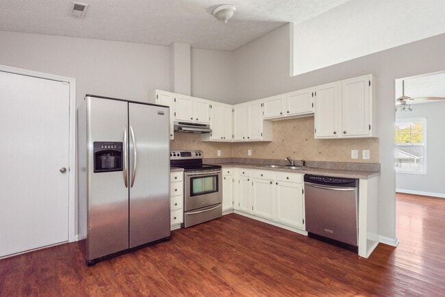 Building Photo - 4629 Woodbridge Ln