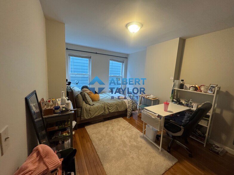 Building Photo - 350 Allston St
