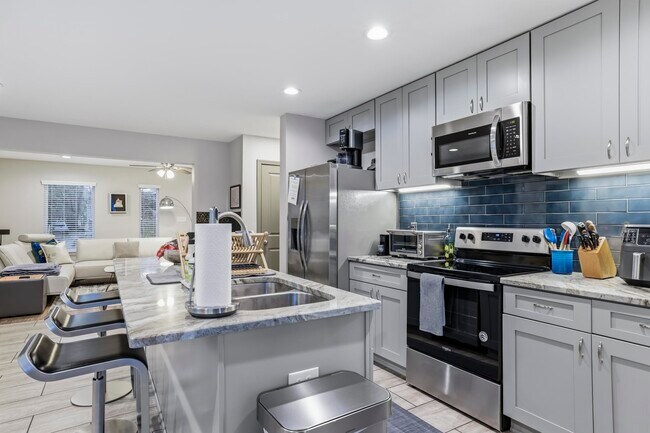 Building Photo - 1241 N Bronough St