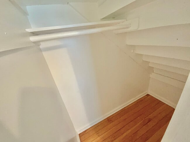 Building Photo - Beautiful Townhouse with Fenced Yard, Garage, and AC