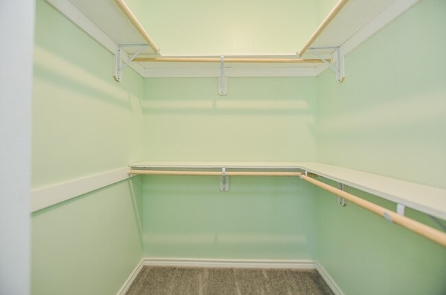 Building Photo - 239 Broadhurst