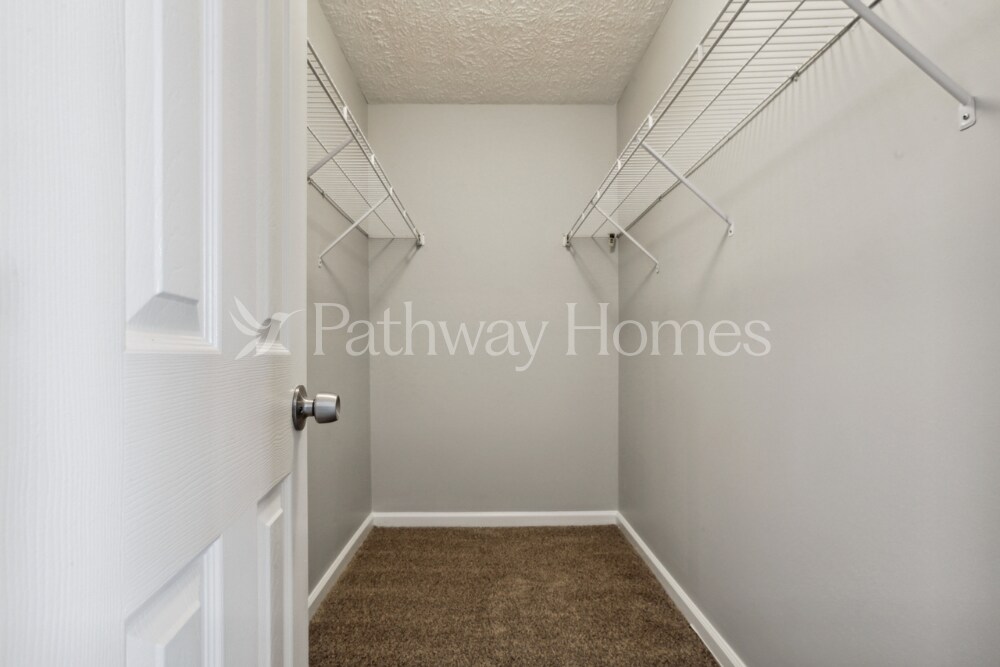 Building Photo - 762 Bostonian Way SW