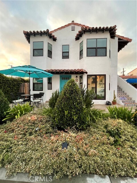 Building Photo - 116 Avenida Serra