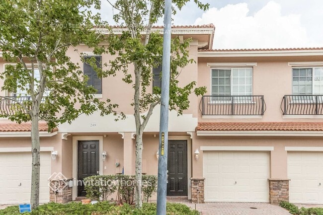 Building Photo - 251 Las Brisas Cir