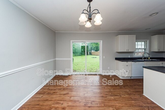 Building Photo - 1010 Yorktown Dr