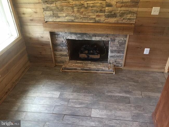 Building Photo - 4609 Dumfries Rd