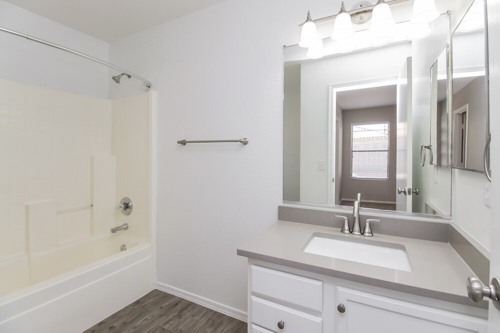 Building Photo - 2879 W Five Mile Peak Dr