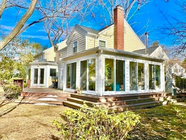 Building Photo - 124 Pilgrim Rd