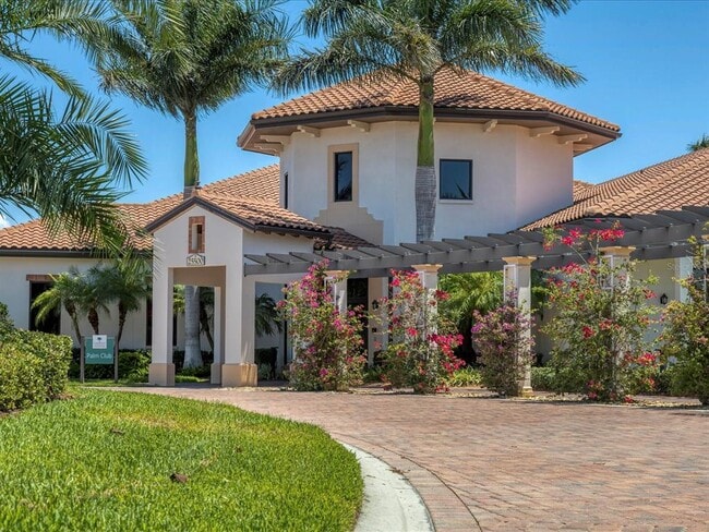 Building Photo - 10042 Crooked Crk Dr