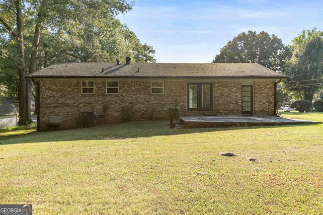Building Photo - 6941 Stephens Dr