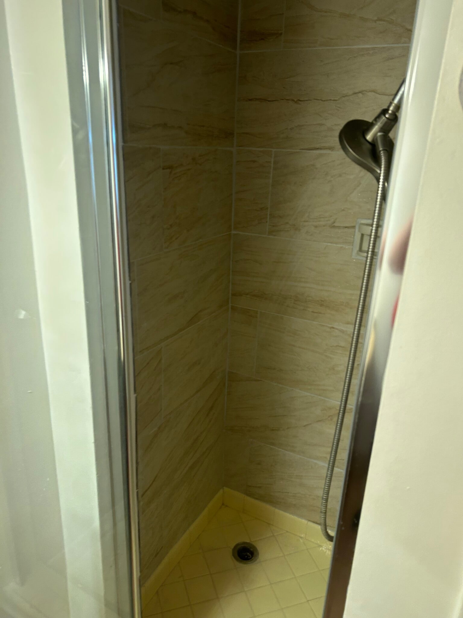 Private Shower new tile - 4751 Sunnyslope Ave