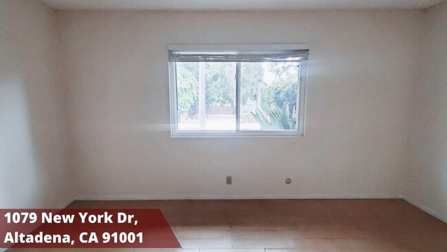 Building Photo - 1079 New York Dr