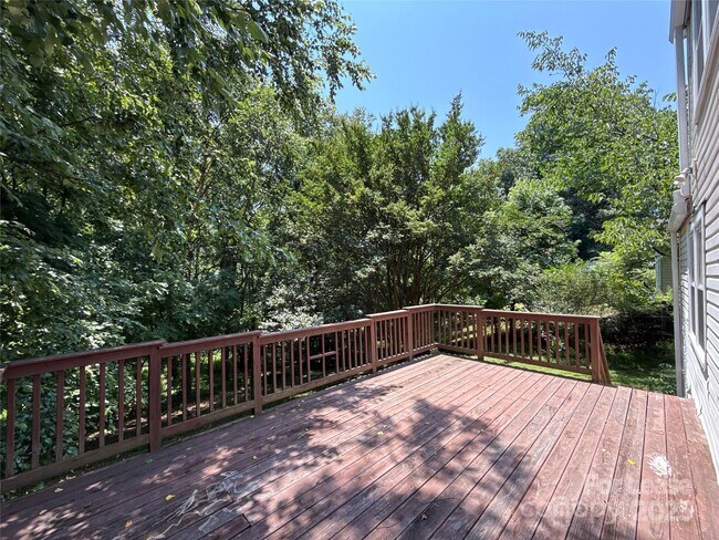 Building Photo - 6616 Wannamaker Ln
