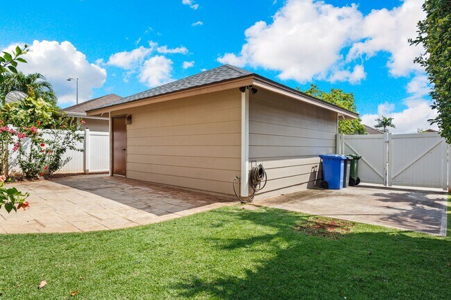 Building Photo - Spacious 4BD/3BA with Solar & Private Yard | Pet-Friendly Home in Ewa Beach