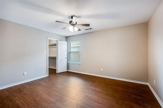 Building Photo - 1824 Village Park Trail