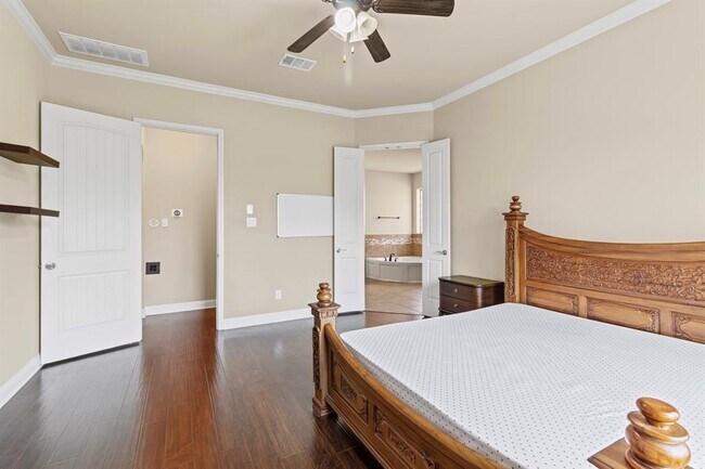 Building Photo - 3211 Herradura Dr
