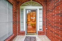 Building Photo - 914 W Peach Hollow Cir