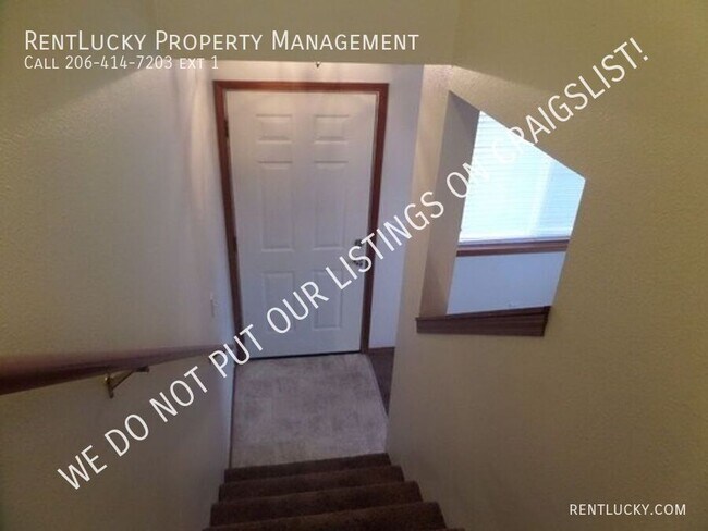 Building Photo - 1512 S Puget Dr