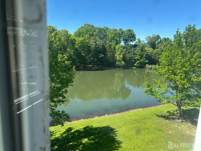 Building Photo - 304 Wimbeldon Ct