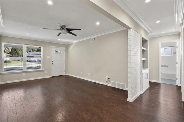 Building Photo - 525 Melrose Dr