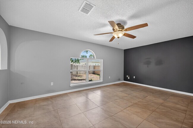 Building Photo - 7379 Edenfield Park Rd