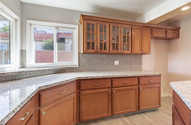 Building Photo - Charming 2 Bed / 2 Bath Home with Trailer Parking – Sanger, CA