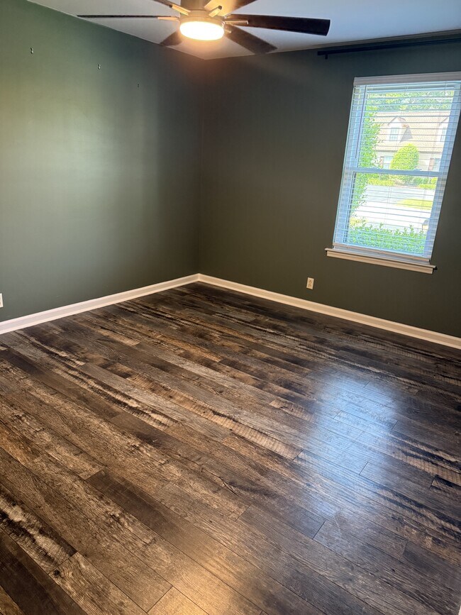 Building Photo - 1413 Quail Run