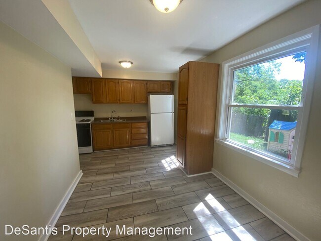 Building Photo - 3 br, 1 bath House - 500 Cypress Drive