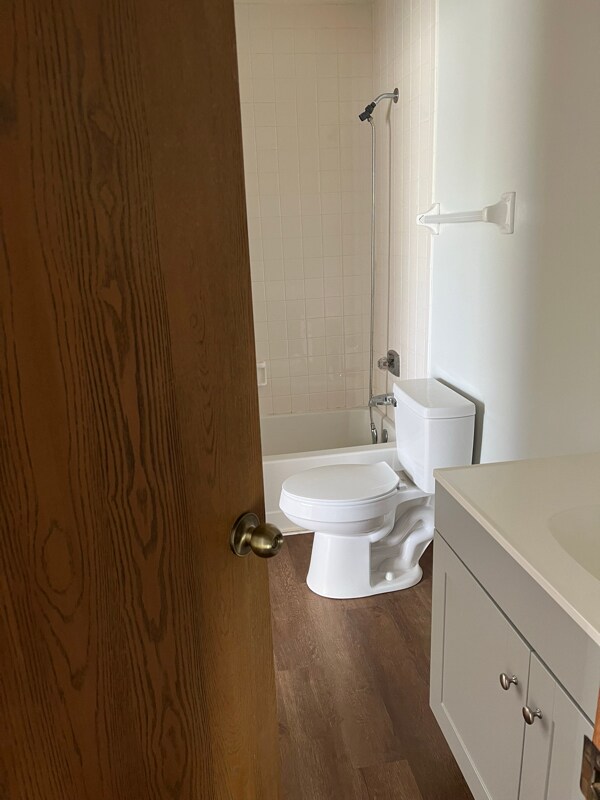 Building Photo - 7193 Feather Ct