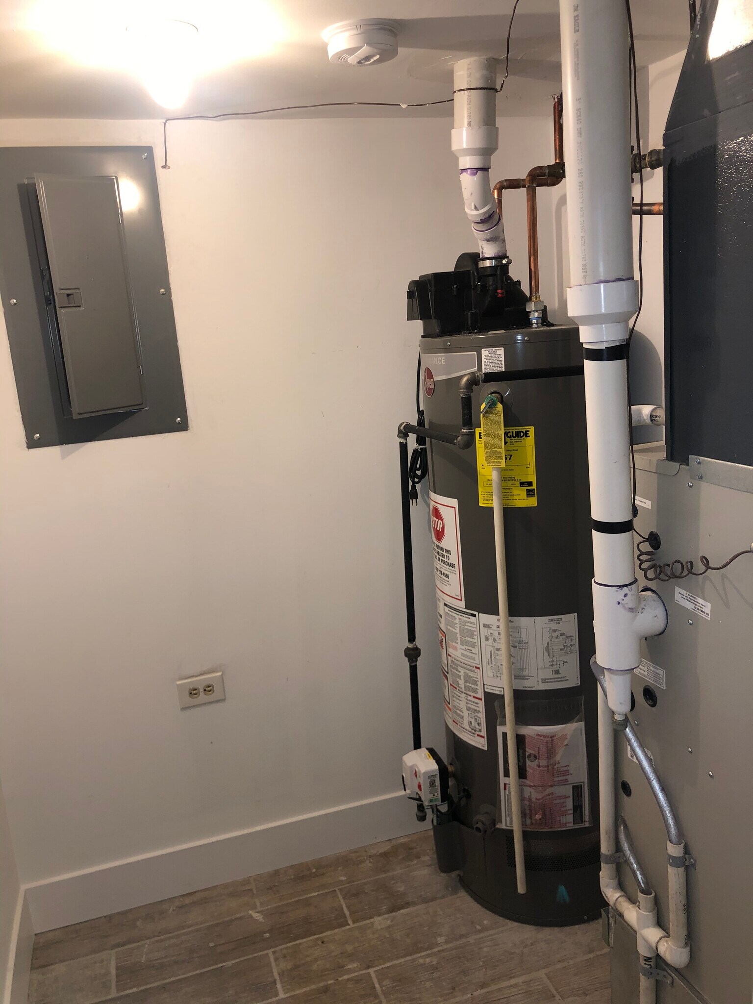 MECHANICAL ROOM UNFURNISHED - 4836 S Michigan Ave