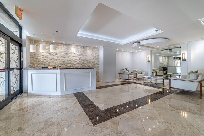 Building Photo - 3250 S Ocean Blvd