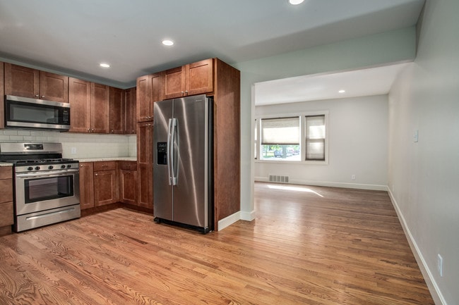 Building Photo - 6038 Juniper Dr
