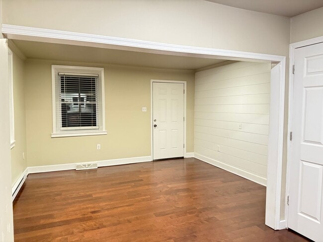 Building Photo - Beautiful 3 Bedroom 2 bathroom Home in Ephrata!