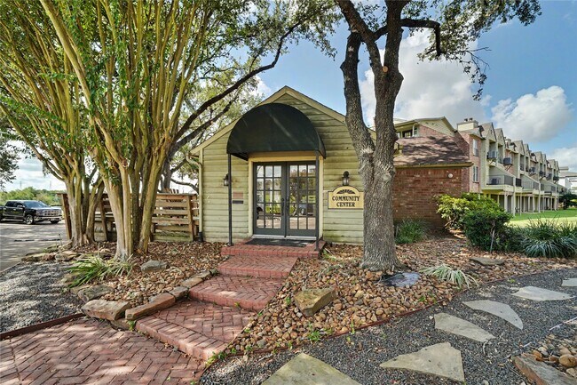 Building Photo - 18800 Egret Bay Blvd