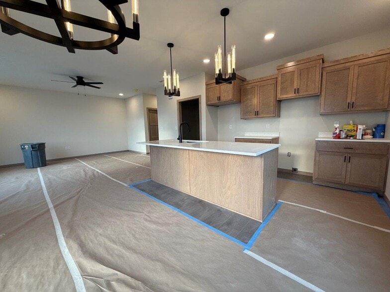 Building Photo - 2324 Sweetgrass Dr