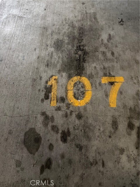 Building Photo - 488 E Ocean Blvd