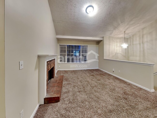 Building Photo - 2717 Oak Meadow Ln