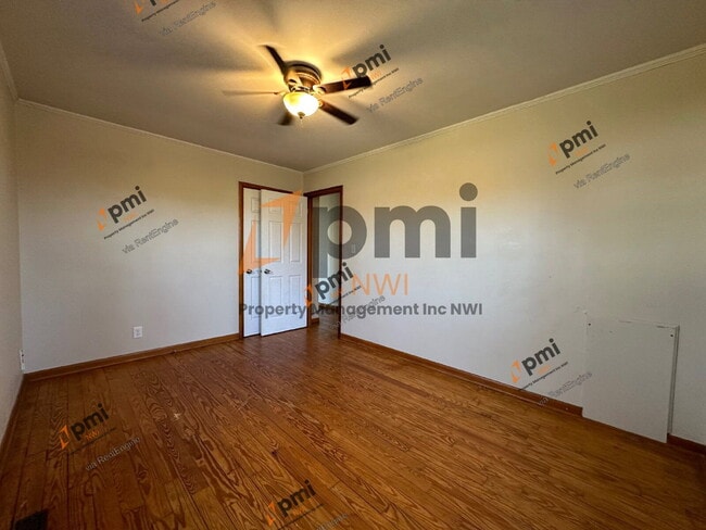 Building Photo - 202 E 250 S