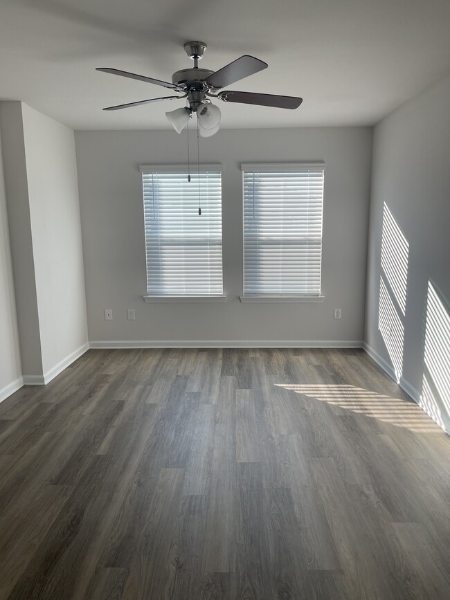 Master Bedroom - 1719 Jakes Dr