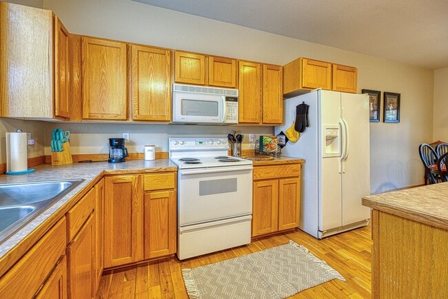 Building Photo - 10604 Cormorant Ct