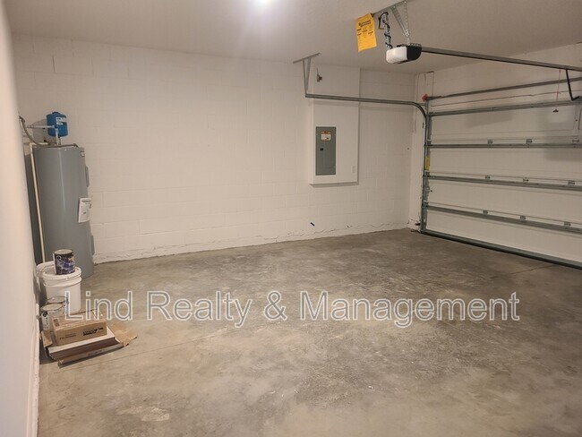 Building Photo - 15 Riptide Pl