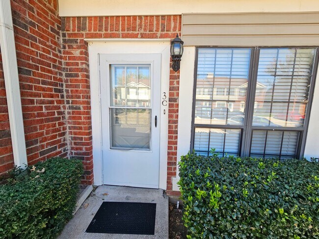 Building Photo - Stunning two-level, two-bedroom, one-and-a-half-bathroom townhome