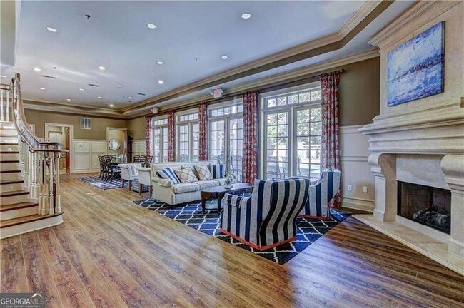 Building Photo - 5510 Glenridge Park NE