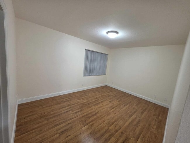 Building Photo - 5362 SW 125th Ave