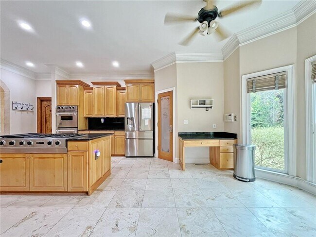 Building Photo - 6709 Wooded Cove Ct