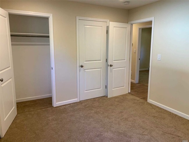 Building Photo - 177 Mastic Blvd