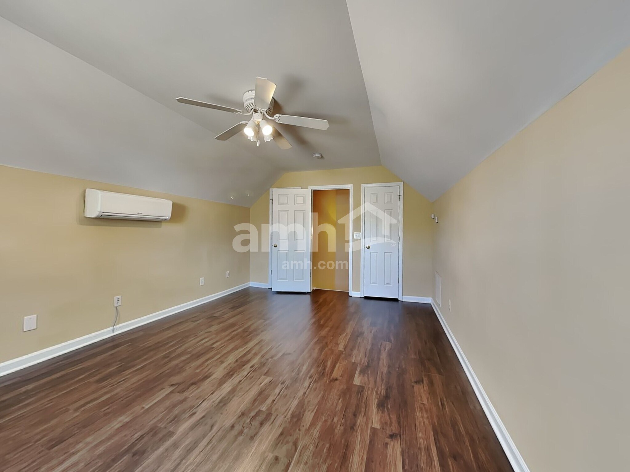 Building Photo - 4149 Shadetree Dr