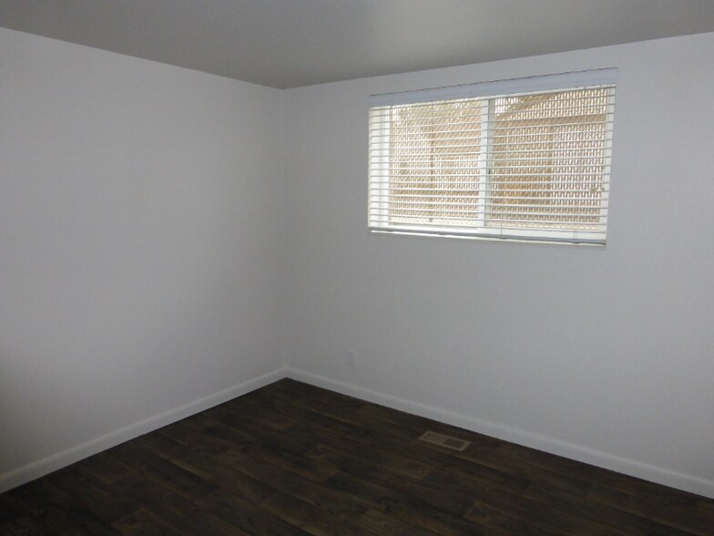Building Photo - 2519 S 300 E