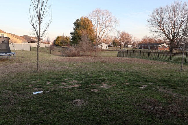 Building Photo - 2951 Daylily Dr