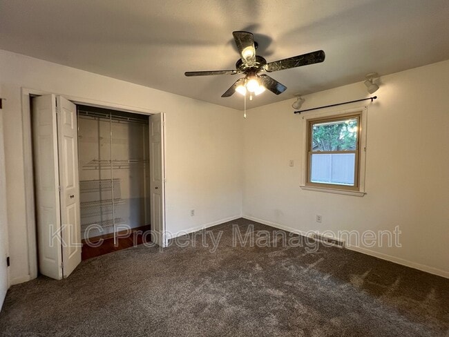 Building Photo - 4026 43rd St